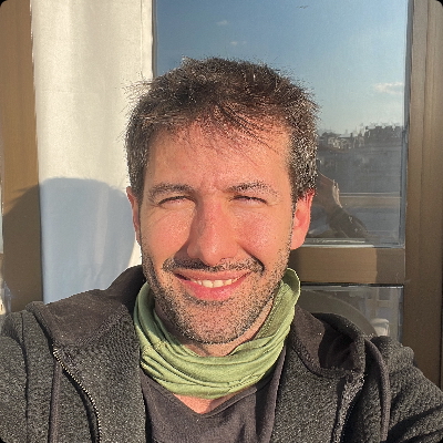 Efe Akova